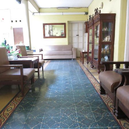 Prayogo Lama Prawirotaman Hotel Yogyakarta Ngoại thất bức ảnh